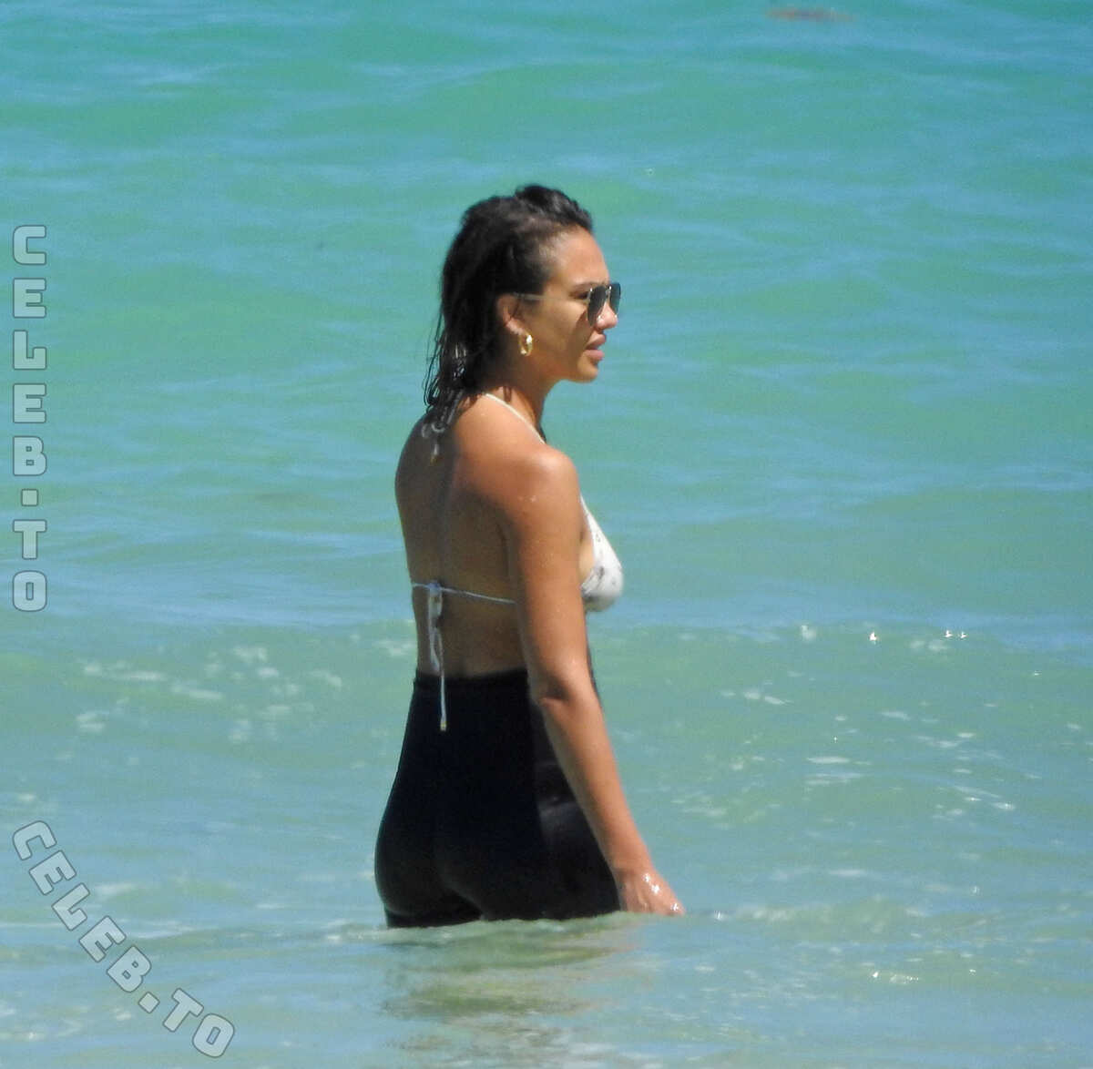 Jessica Alba butts