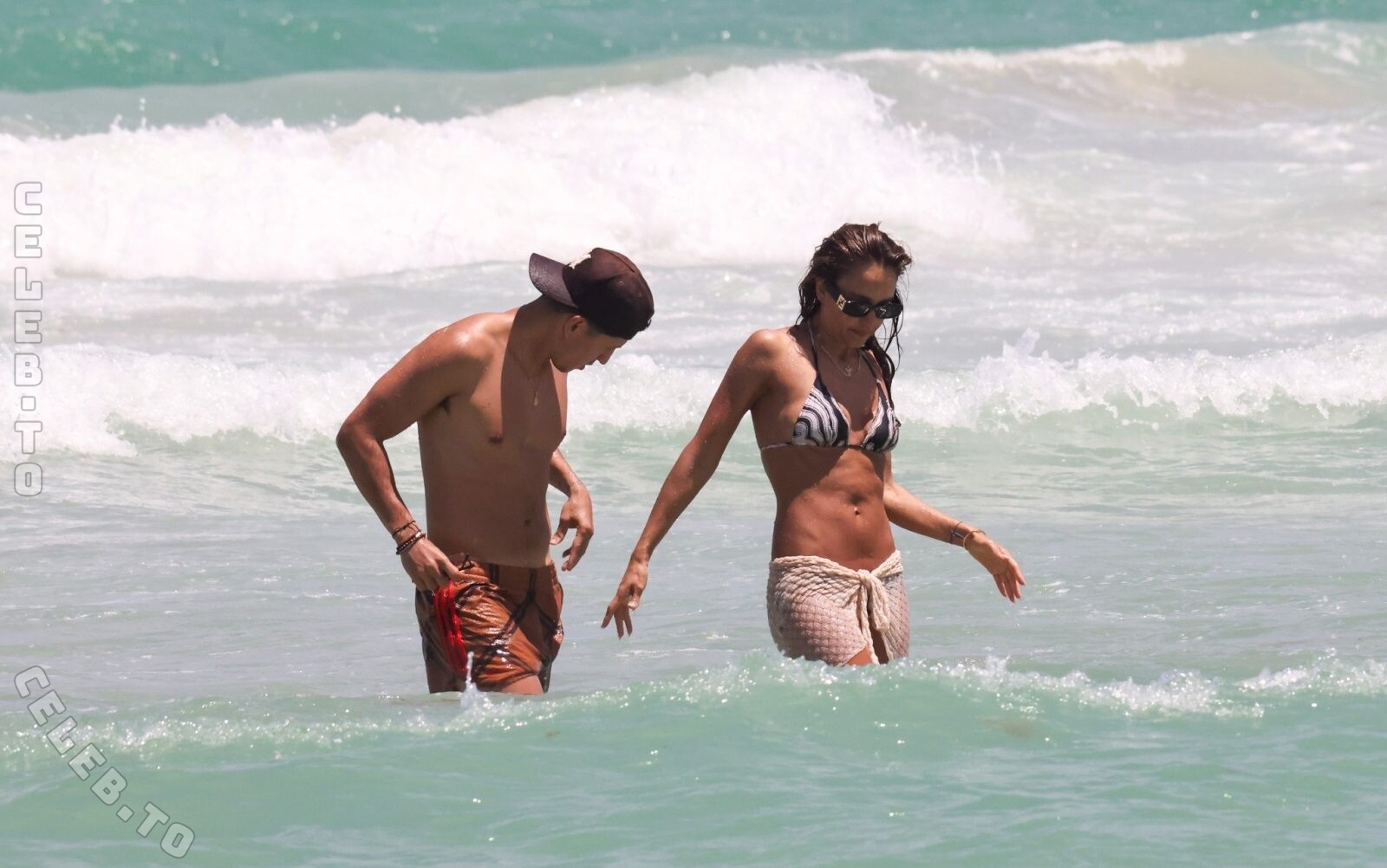Jessica Alba nude leaked photos