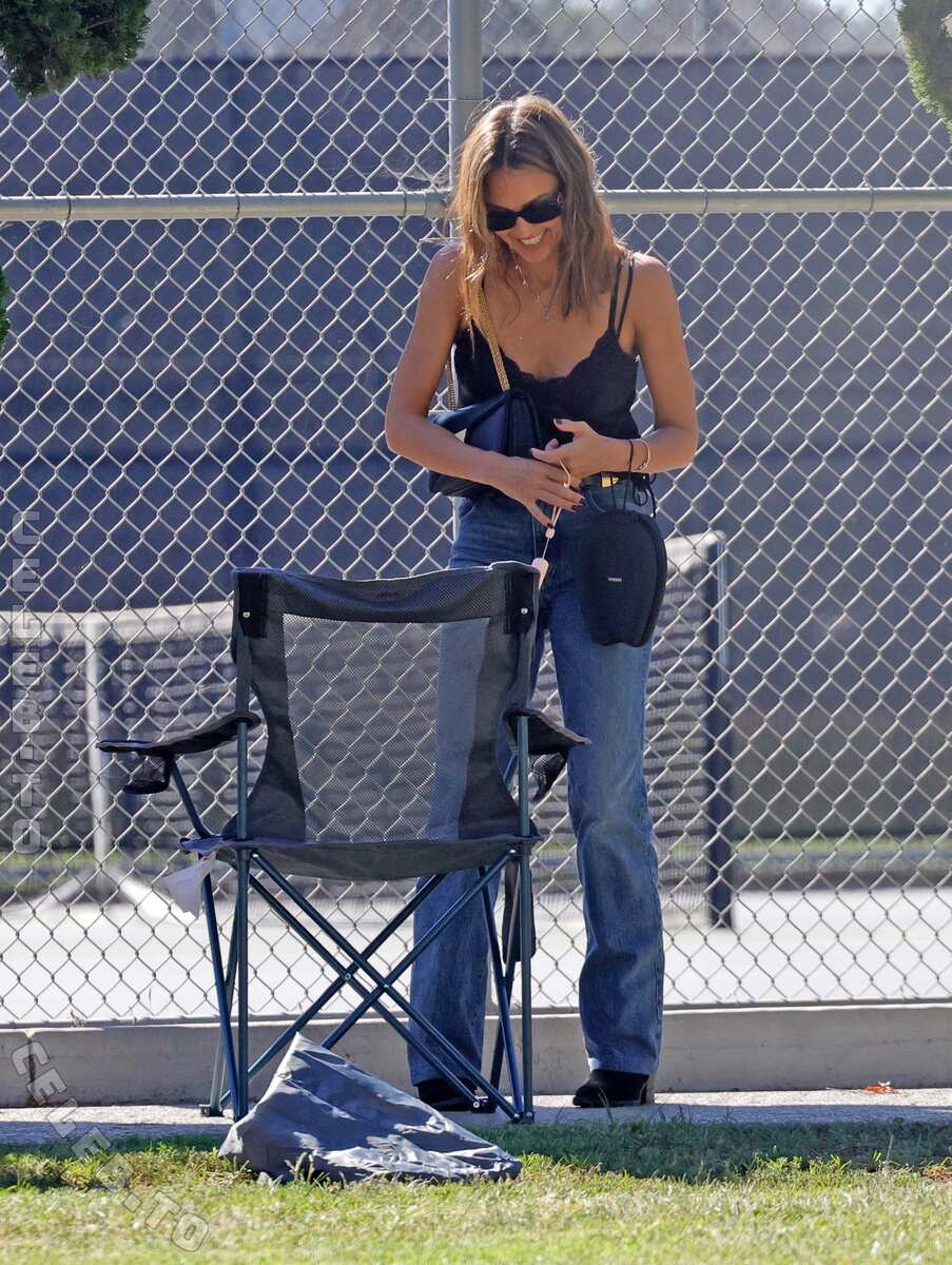 Jessica Alba TikTok Titties And Nude Photo Shoot