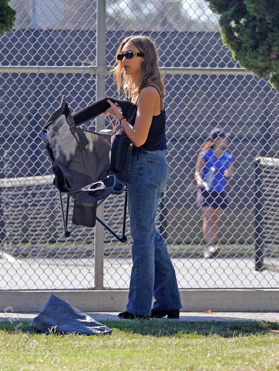 Jessica Alba TikTok Titties And Nude Photo Shoot