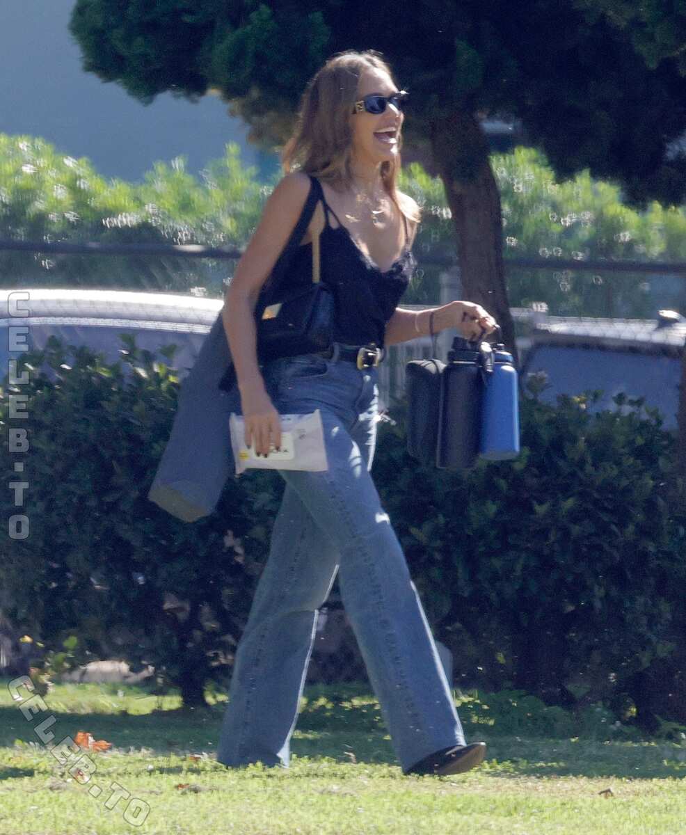 Jessica Alba TikTok Titties And Nude Photo Shoot