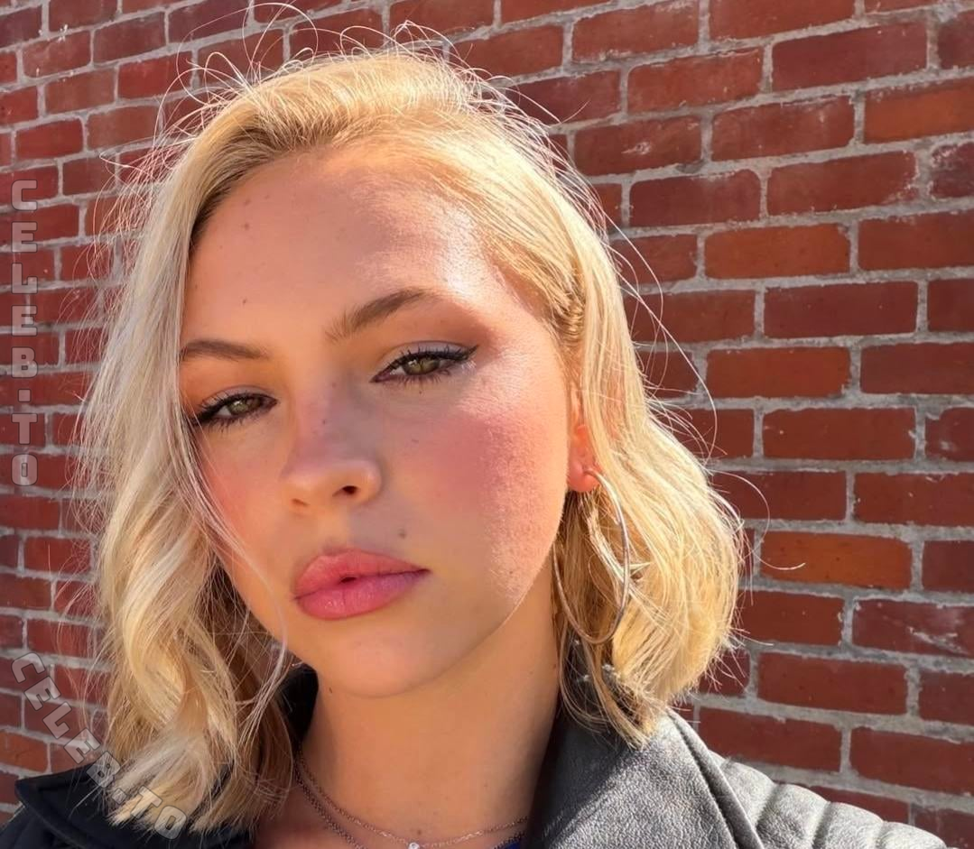Jordyn Jones Sexy OnlyFans (8 Photos)