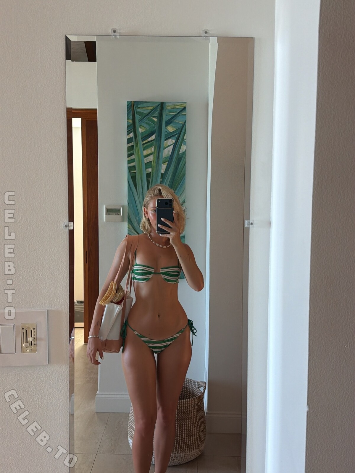 Jordyn Jones Sexy OnlyFans (8 Photos)
