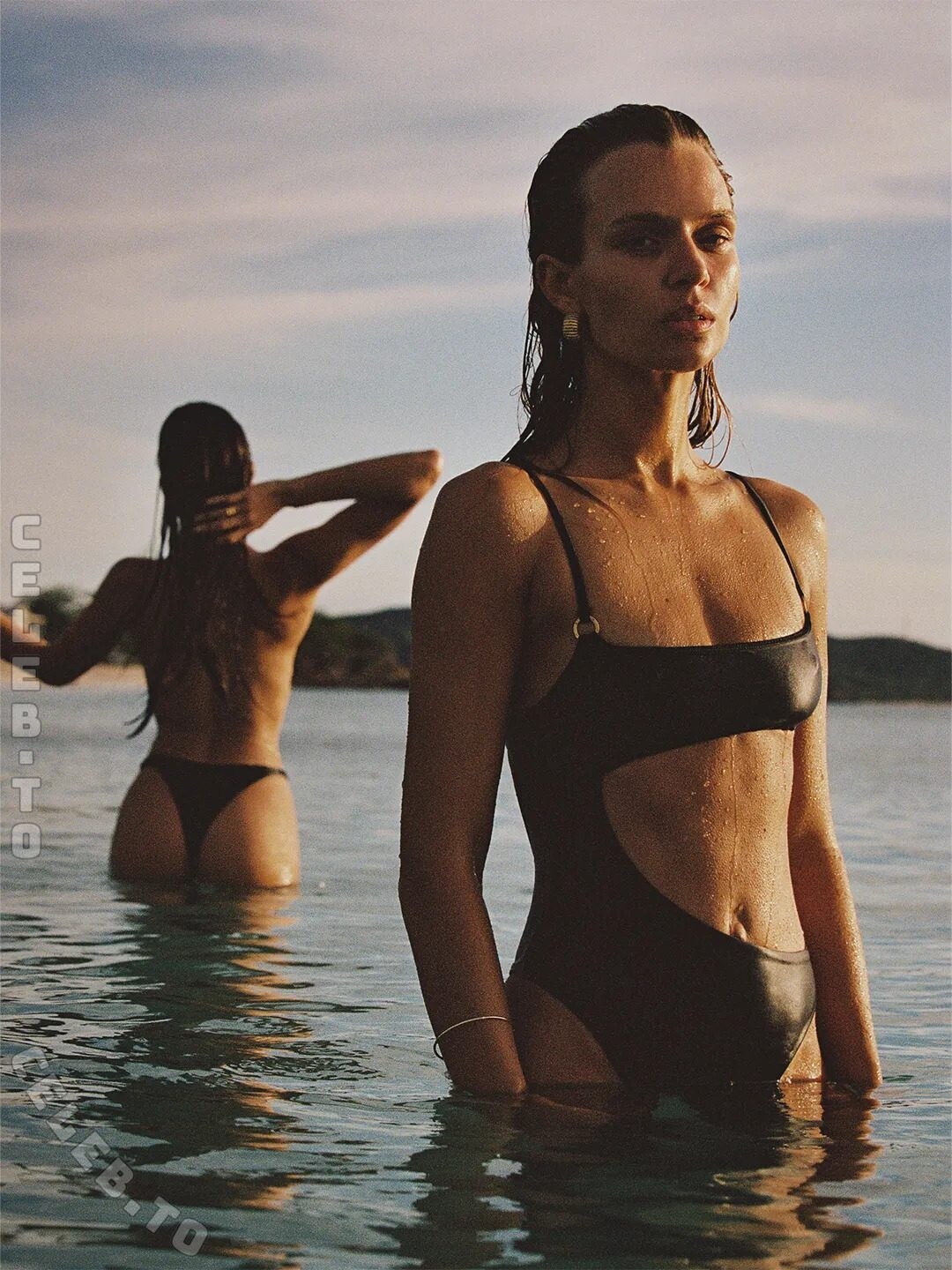 Josephine skriver nude