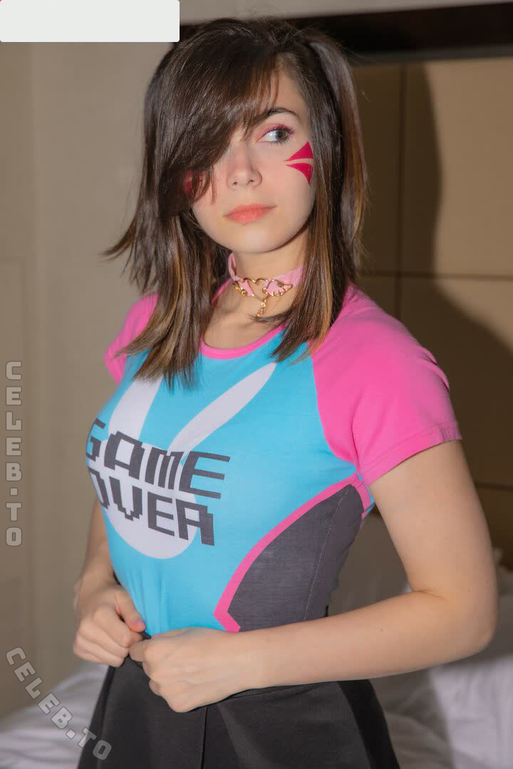 Kaitlin Witcher Bikini Sexy Twitch Streamer Photos