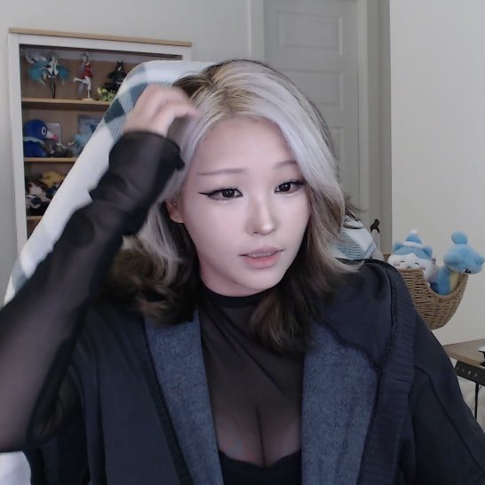 Aikuros / Hyoon / Kang Hee Yoon / floaromaa Nude Leaks OnlyFans  - Leaked Models