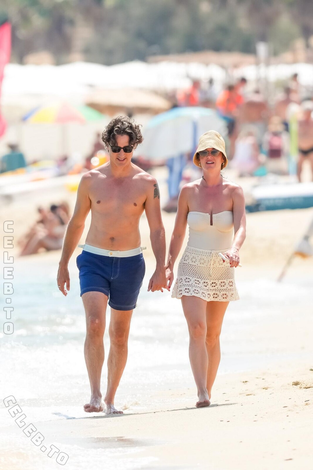 Katy Perry Nude Lesbo Party Pics Uncovered