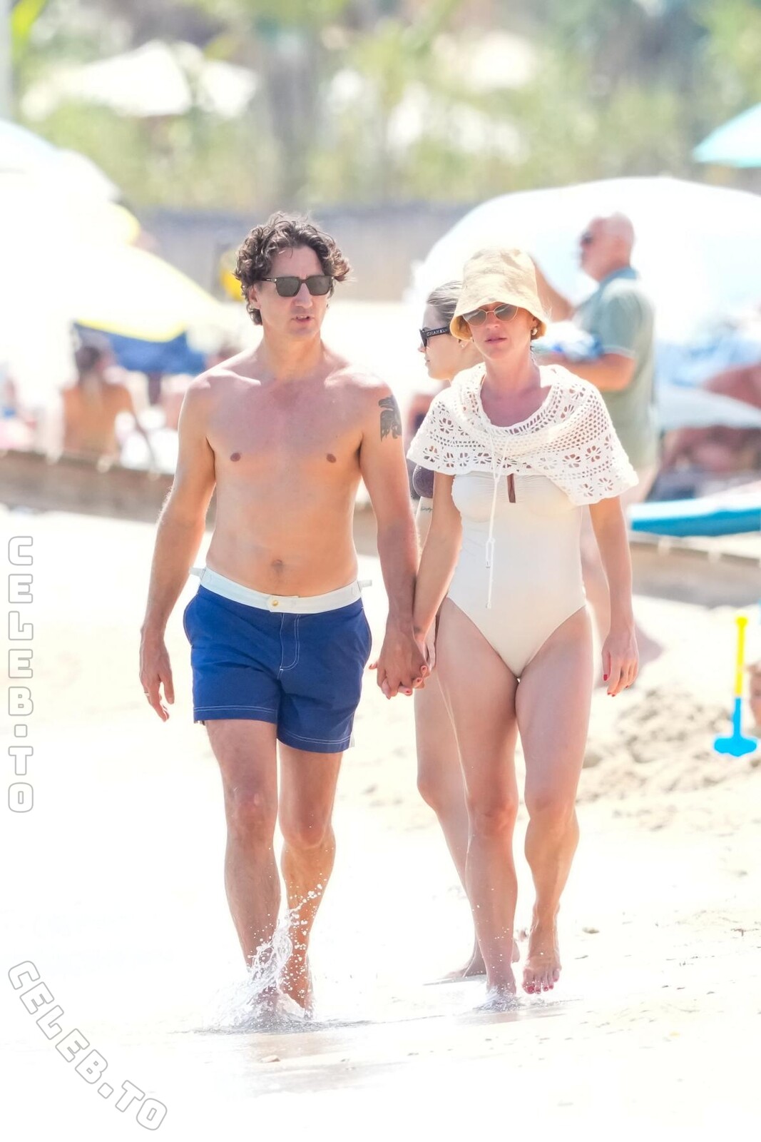 Katy Perry Nude Lesbo Party Pics Uncovered