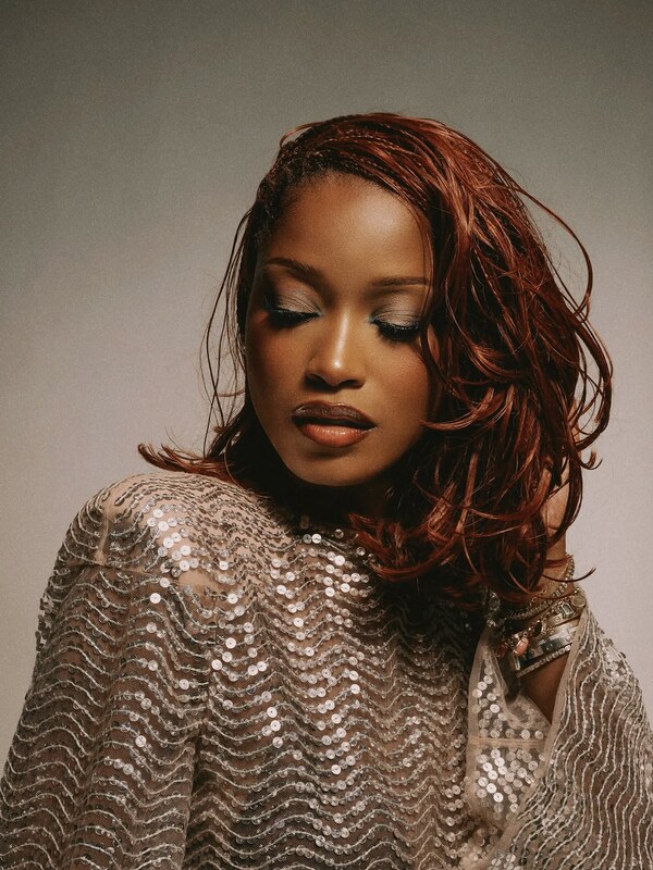 Keke Palmer hands