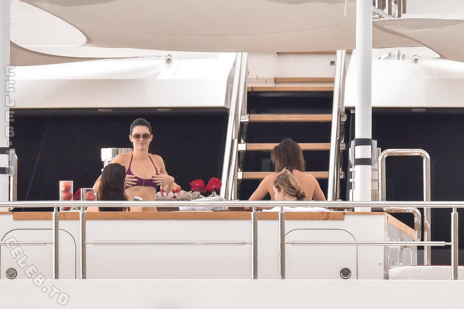Kendall Jenner hands