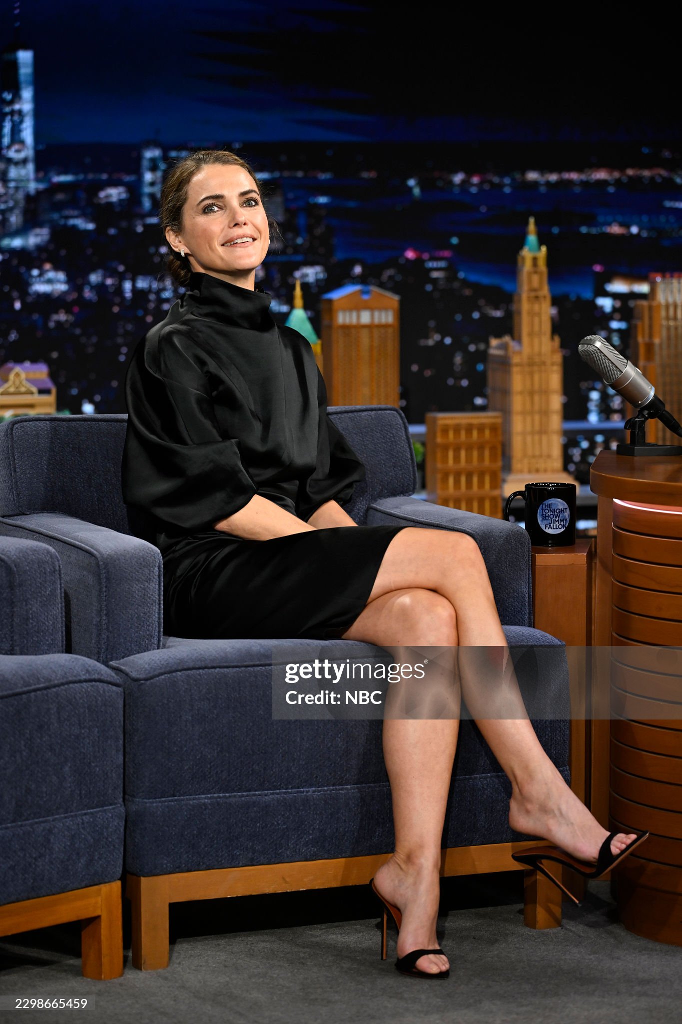Keri Russell hands