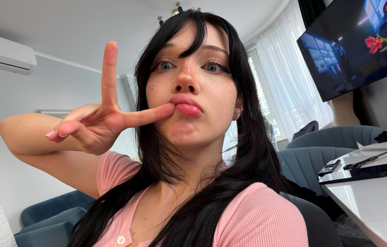 Kiko Baka Nude & Sexy OnlyFans (8 Photos)