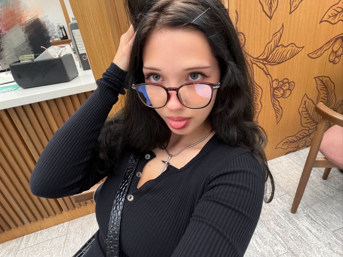 Kiko Baka Nude & Sexy OnlyFans (8 Photos)