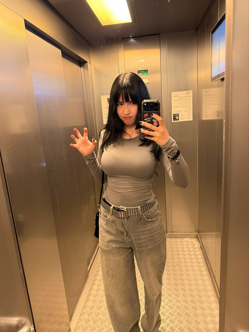 Kiko Baka Nude & Sexy OnlyFans (8 Photos)