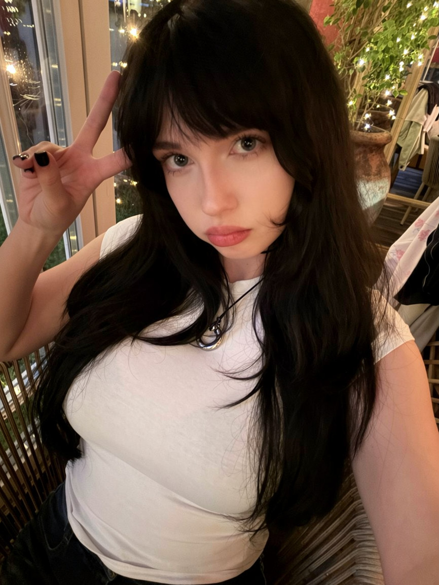 Kiko Baka Nude & Sexy OnlyFans (8 Photos)