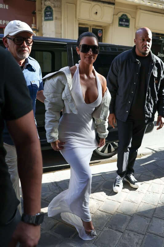 Kim Kardashian Hot (3 New Pictures)