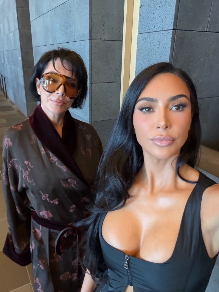 Kim Kardashian Sexy (23 Pics + Video)