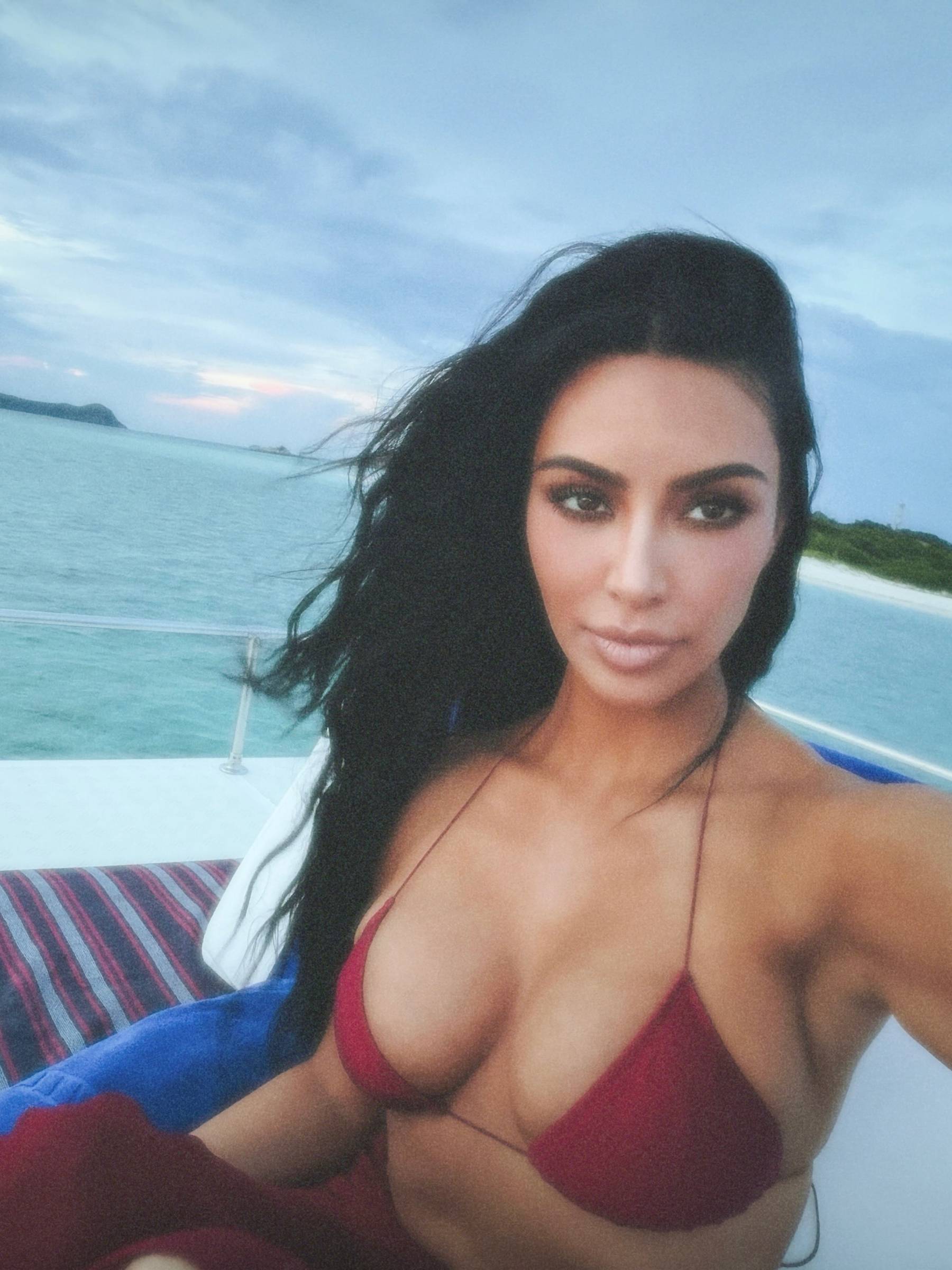 Kim-kardashian / KimKardashian / kimkadarshian Nude Leaks OnlyFans  - Leaked Models