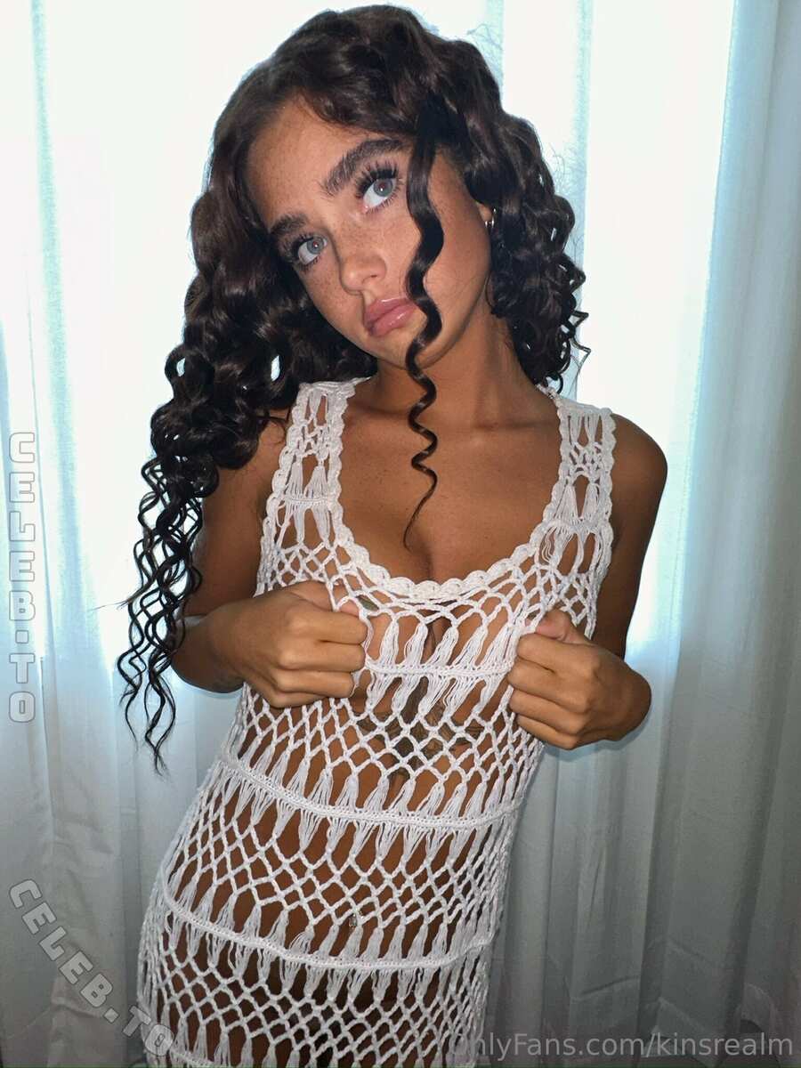 Kinllley / Kinsrealm Nude Leaks OnlyFans  - Leaked Models