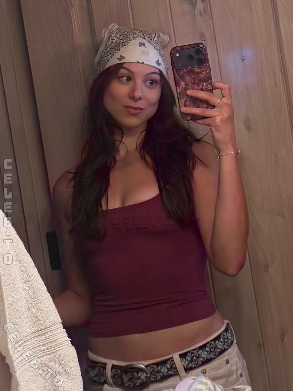 Kira Kosarin butts