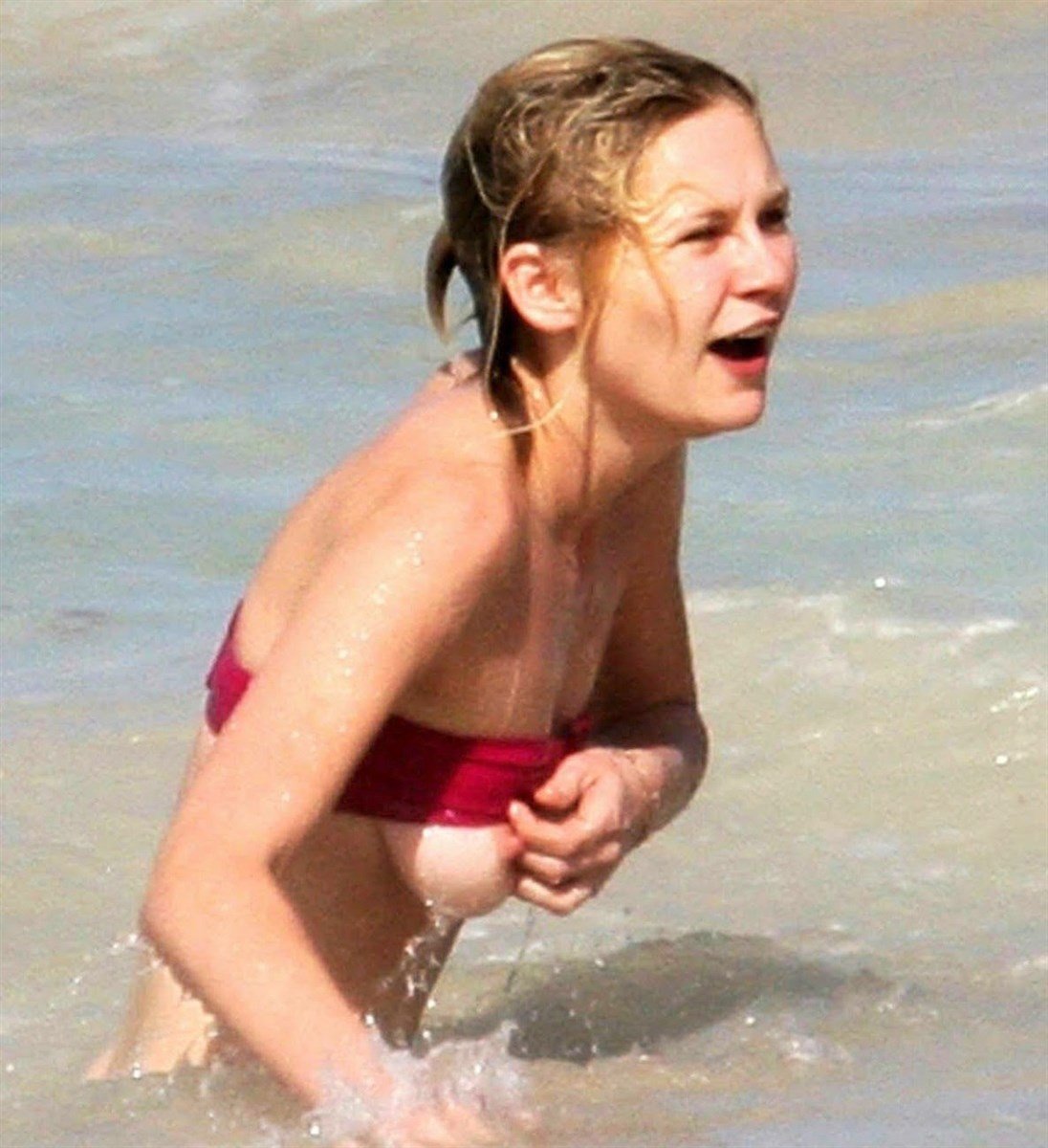 Kirsten Dunst butts