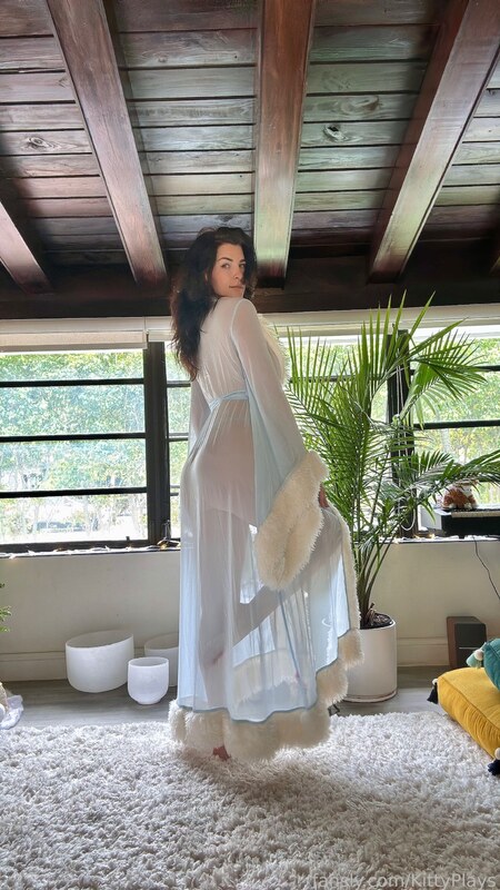 KittyPlays Sexy Outdoor Outfit Strip Fansly Set Leaked - Influencers Gonewild