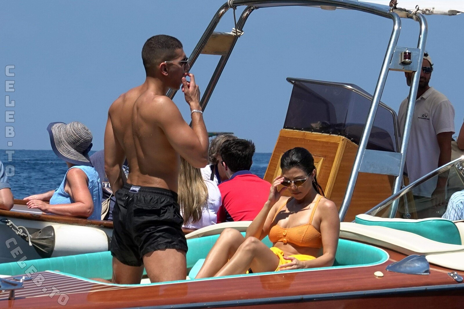 Kourtney Kardashian legs