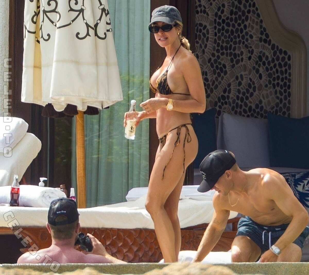 Kristin Cavallari butts