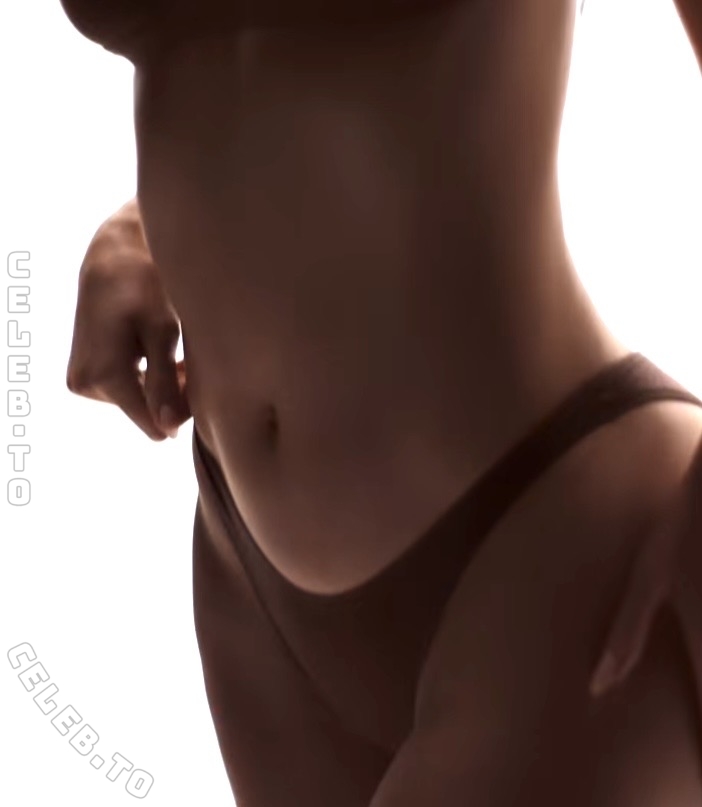 Kylie Jenner butts