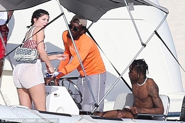 Kylie Jenner butts
