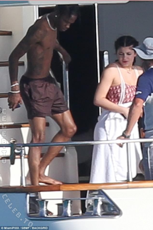 Kylie Jenner butts