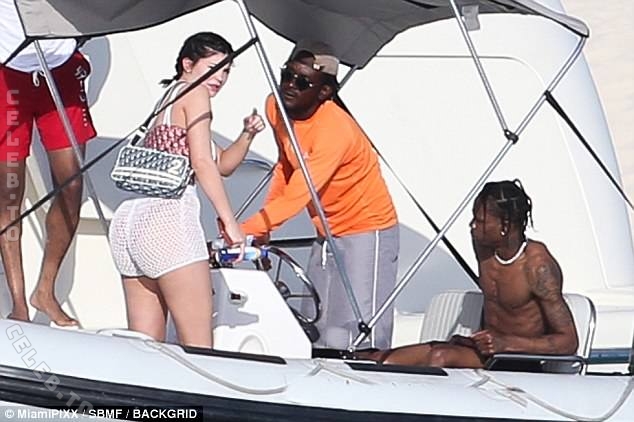 Kylie Jenner hands