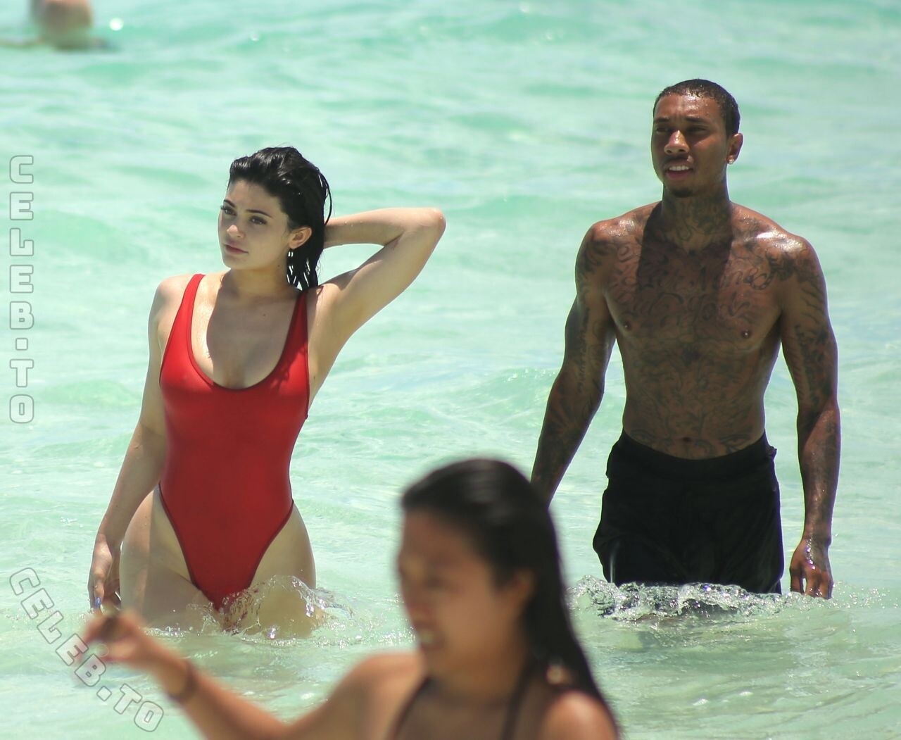 Kylie Jenner nude leaked photos