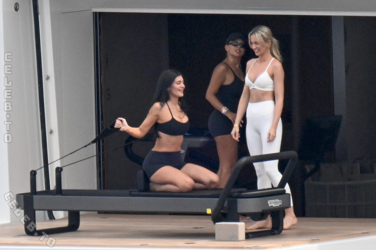Kylie jenner leaked pics