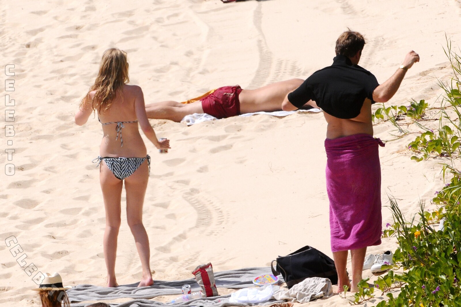 Lara Stone butts
