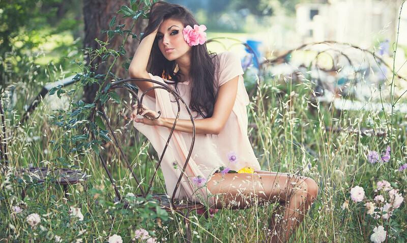 Laura Giraudi hands