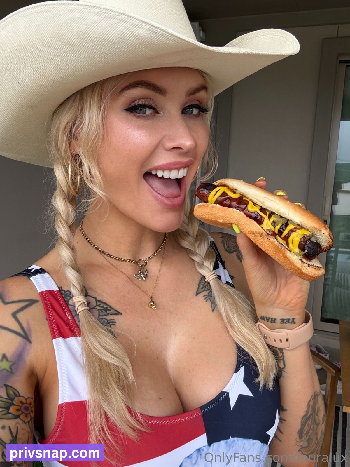 Lauralux Nude - Onlyfans Leaked Nude Photos