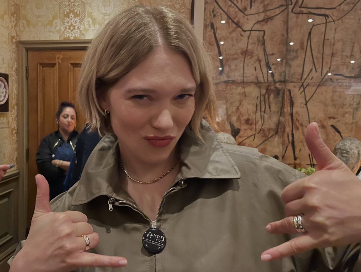 Lea Seydoux butts
