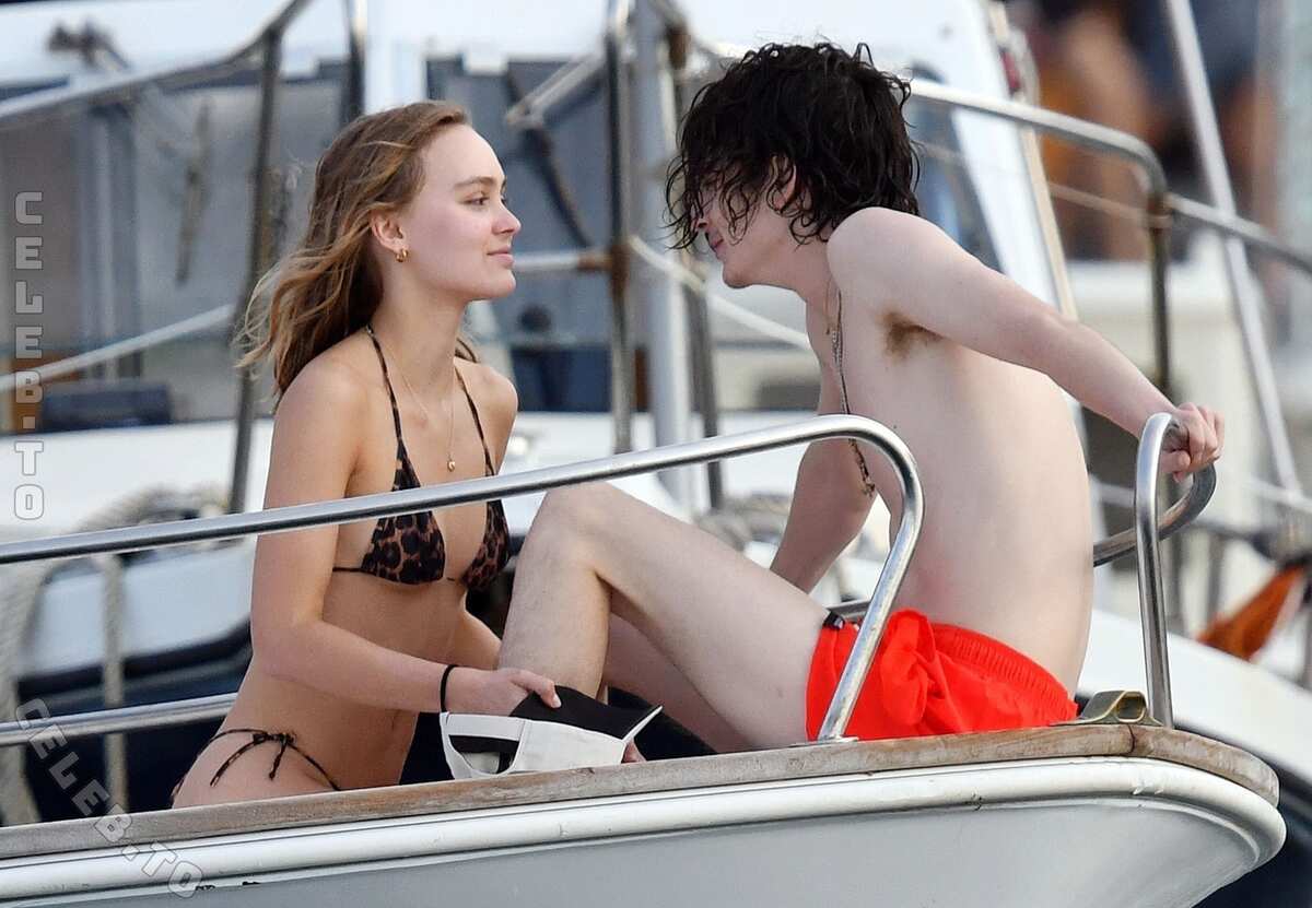 Lily-Rose Depp Nude Scenes From "The Idol" S01E04 In 4K