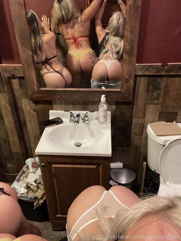 Linds Linds / _linds_linds / lindslinds Nude Leaks OnlyFans  - Leaked Models