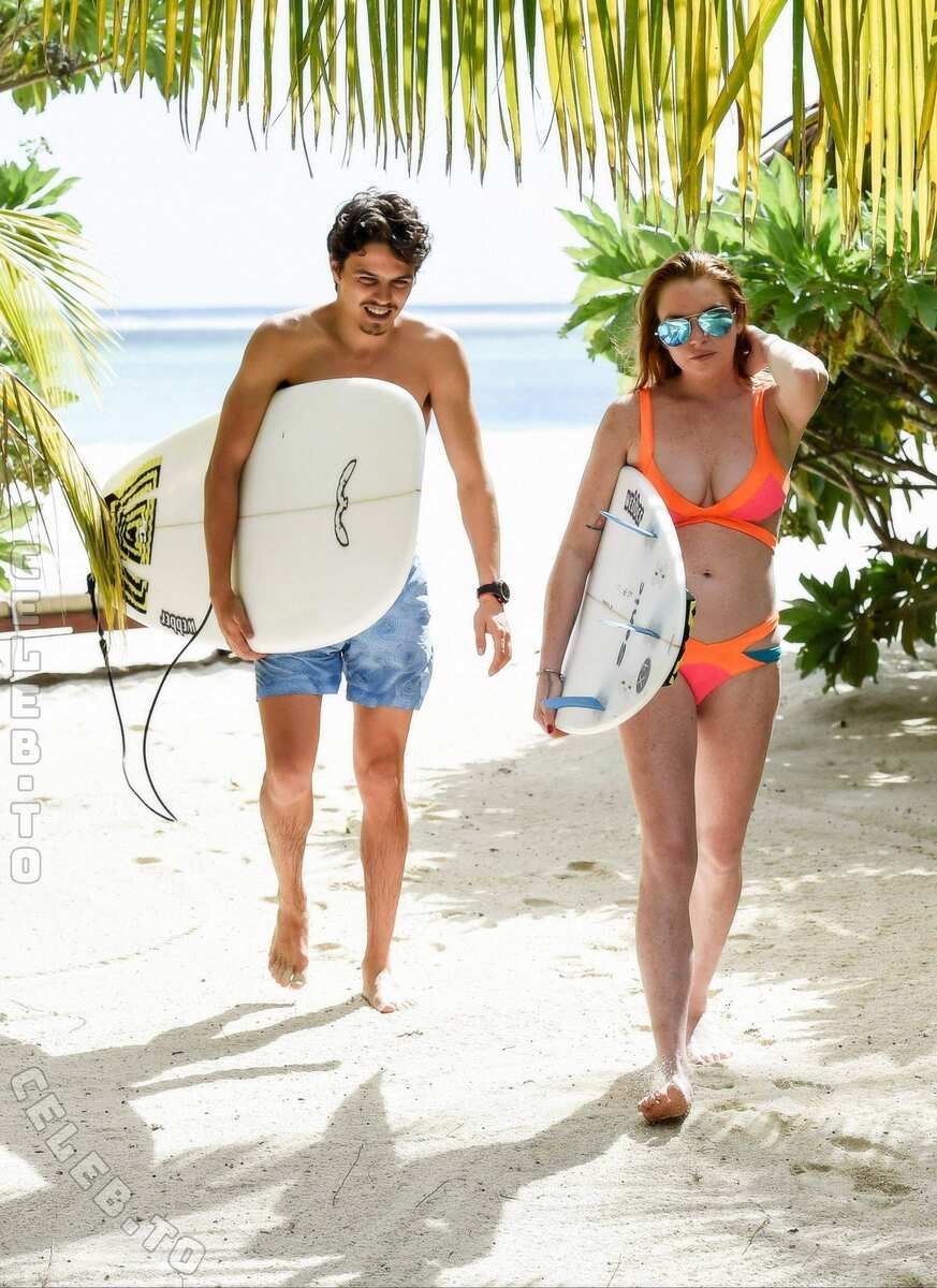 Lindsay Lohan boobs