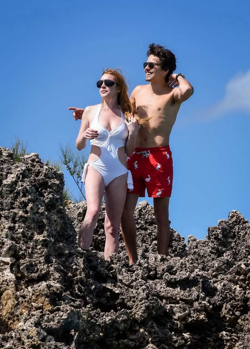 Lindsay Lohan boobs