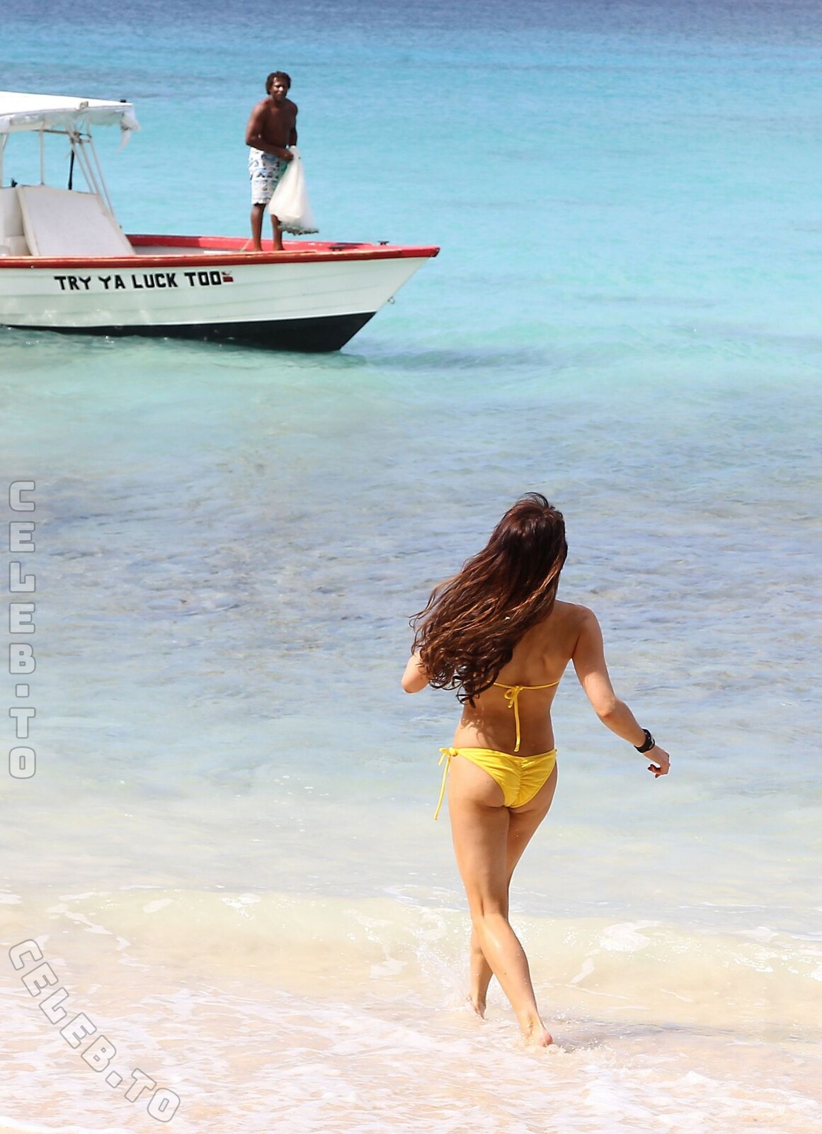 Lizzie Cundy butts