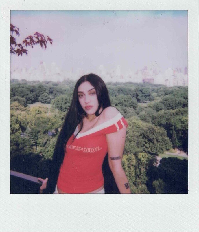Lourdes Leon legs