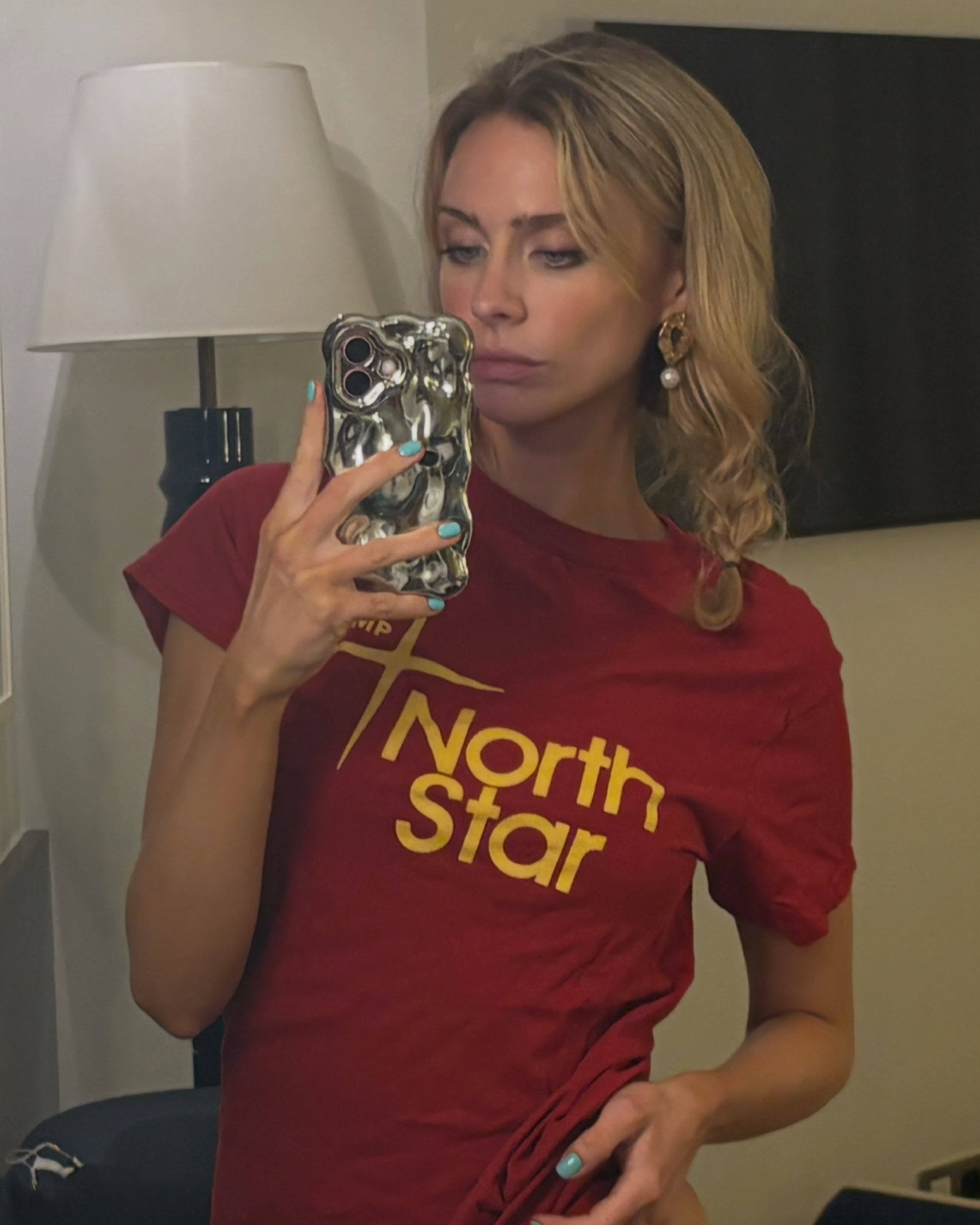 Maddie Phillips Nude Selfie Photos Released