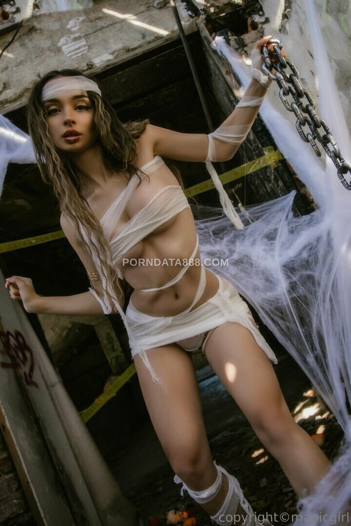 Magic-magy Naked (15 Photos) - LeakedModels