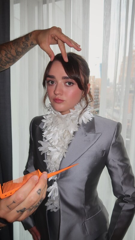 Maisie Williams butts