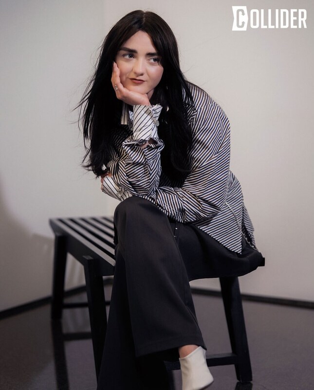 Maisie Williams hands