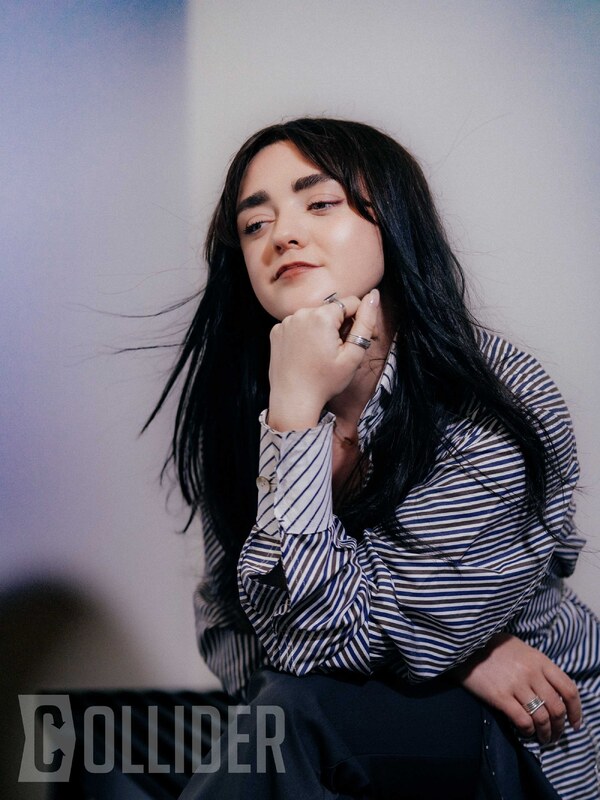 Maisie Williams hands