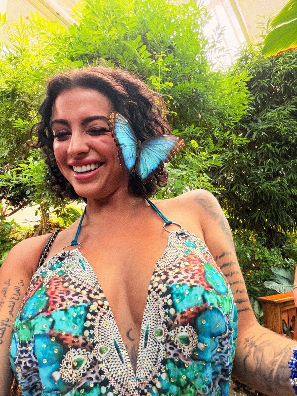 Malu Trevejo Topless OnlyFans (6 Photos)
